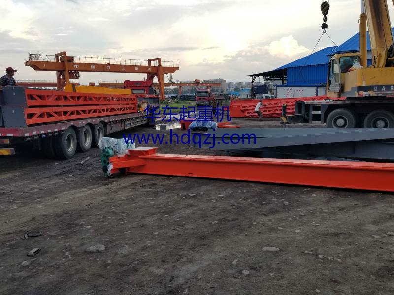 MH型16T-22.5M上包下花門式起重機(jī)